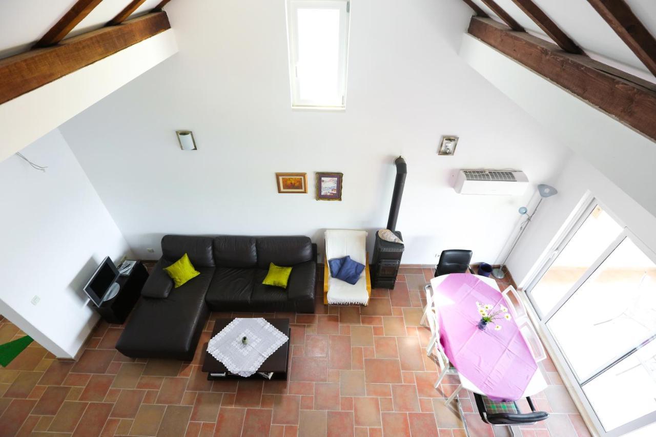 Spacious Apartment Lucia Prožura Exteriör bild